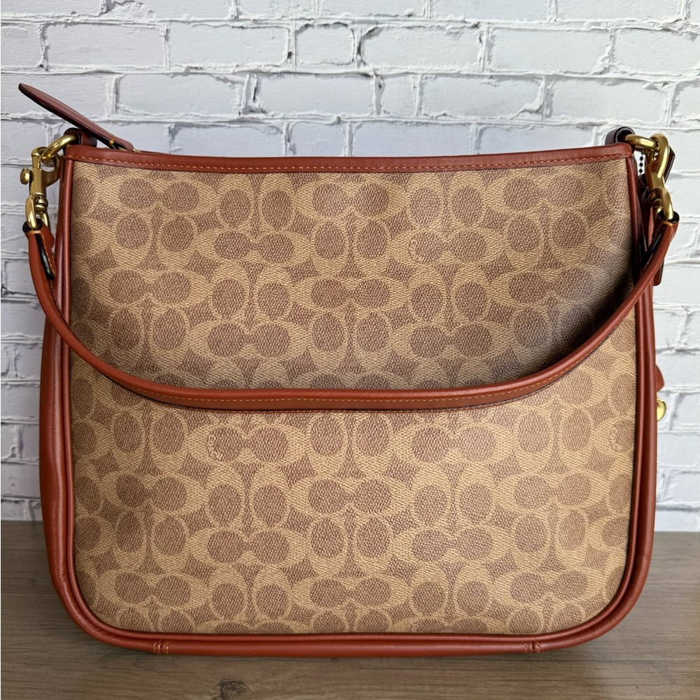 NWT Coach Cary Shoulder/crossbody Bag signature gold zipper CC436 medium size